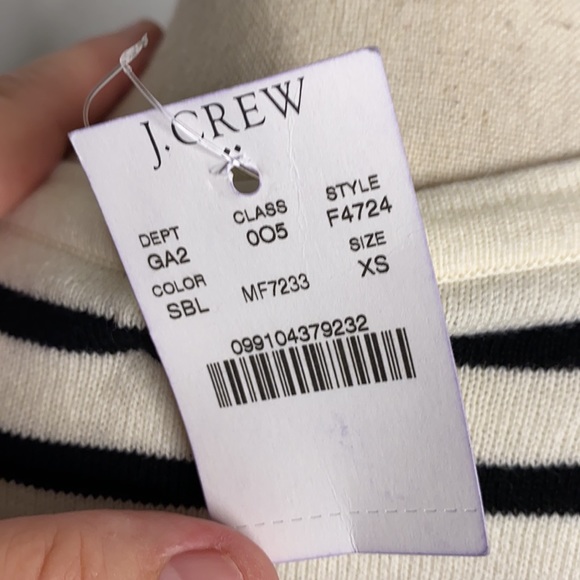 J Crew Black and White Striped 💯 Cotton Sweater - Picture 5 of 8